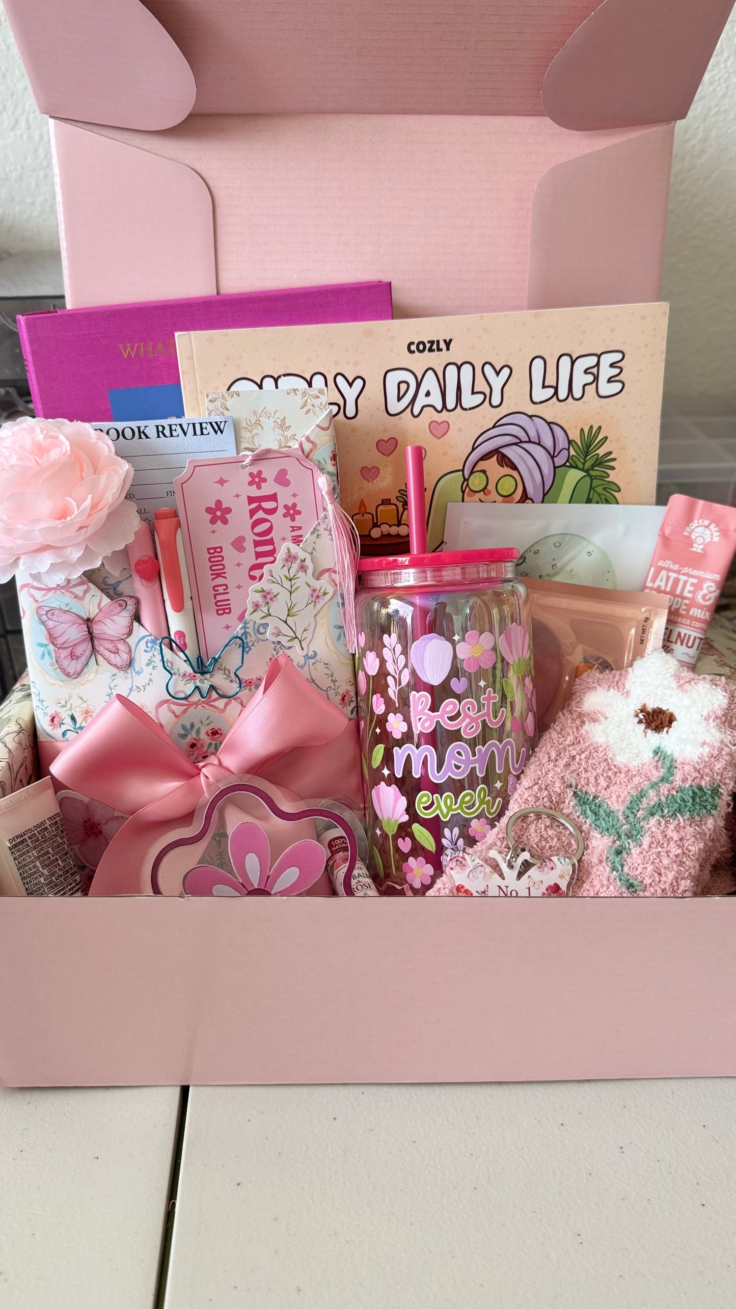 Mom’s Cozy Escape Box