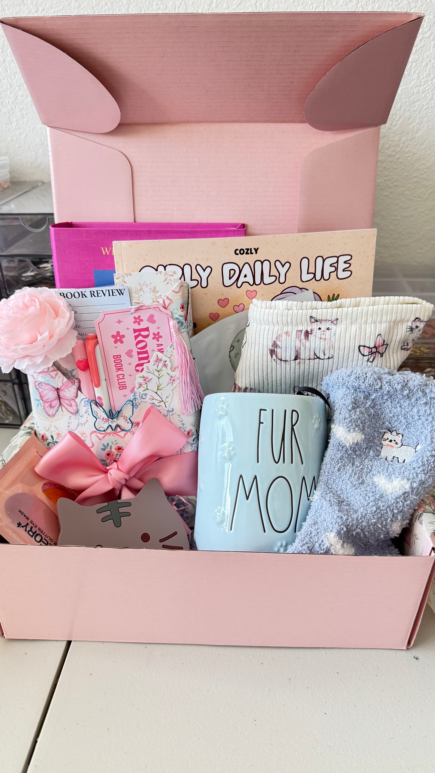 Mom’s Cozy Escape Box